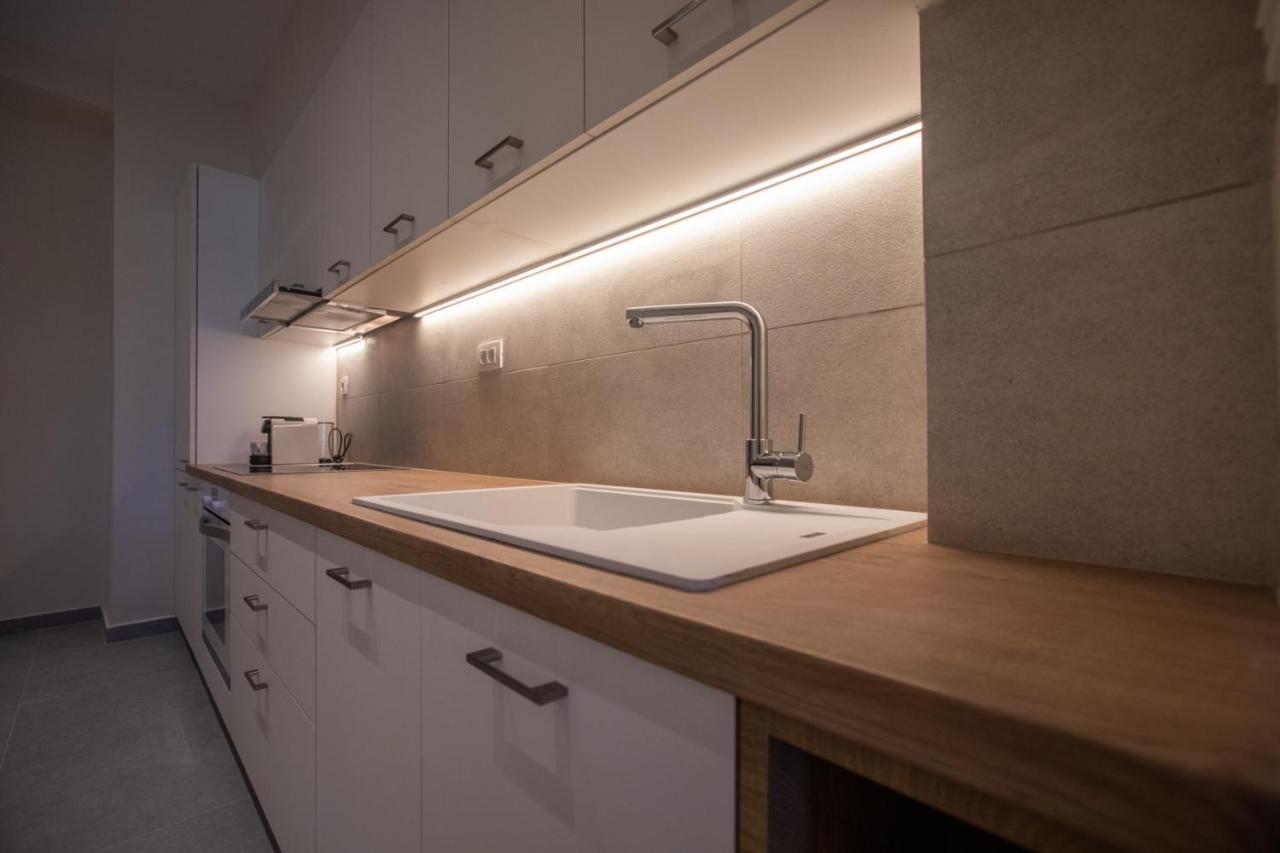 Anemelia Luxury Apartments Argostoli  Buitenkant foto