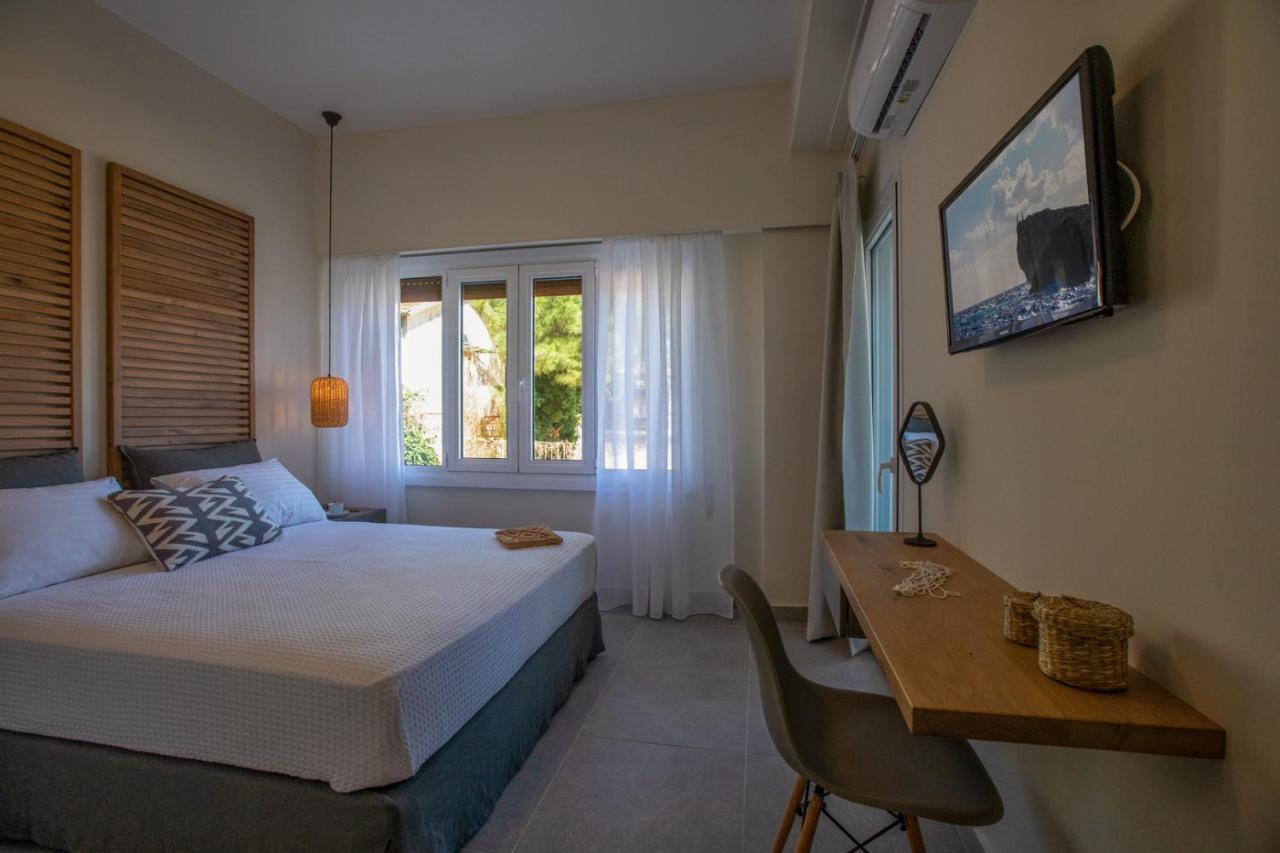 Anemelia Luxury Apartments Argostoli  Buitenkant foto
