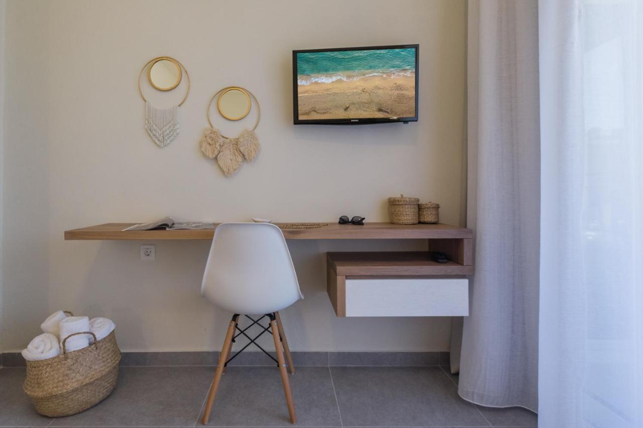 Anemelia Luxury Apartments Argostoli  Buitenkant foto