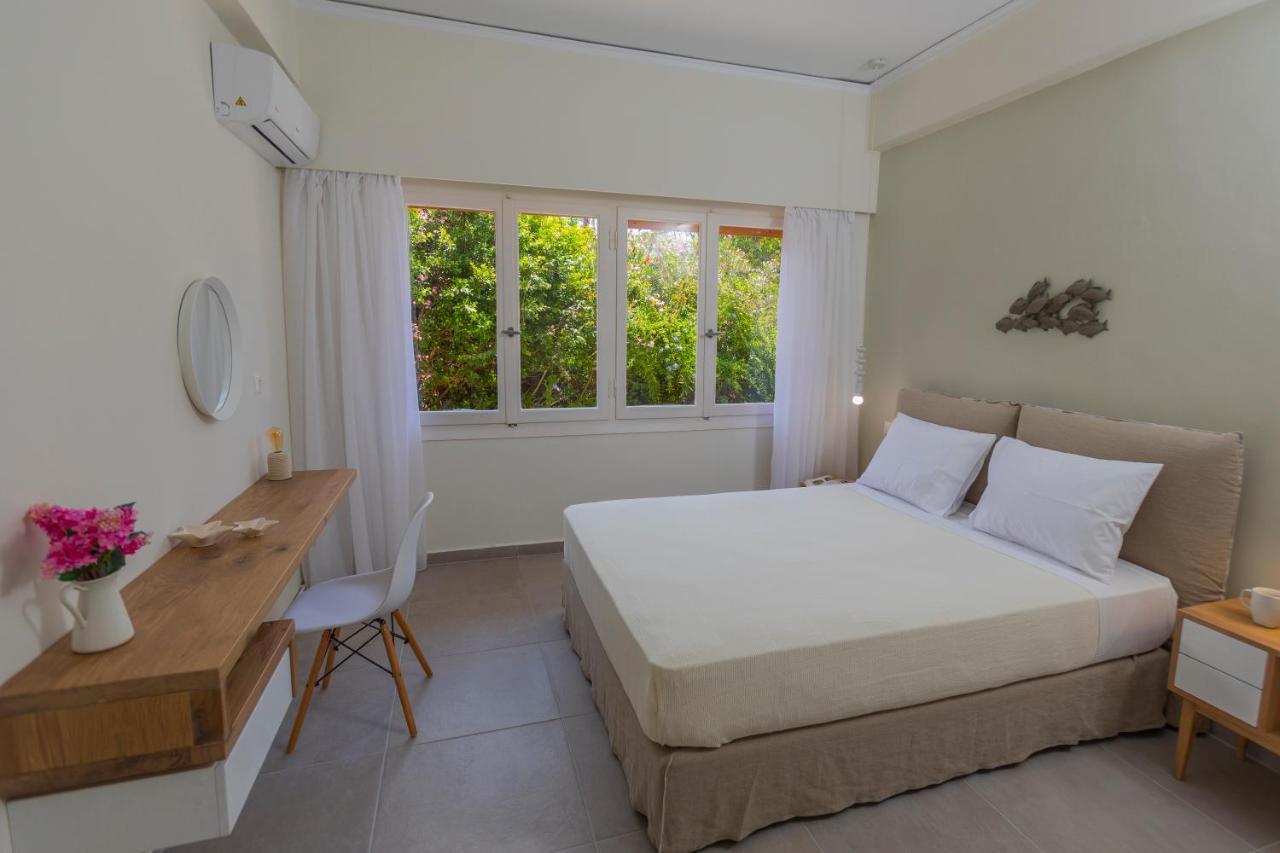 Anemelia Luxury Apartments Argostoli  Buitenkant foto